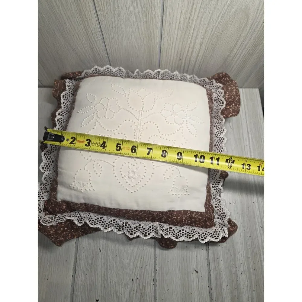 Vtg Handmade Floral Candlewicking Pillow Lace Trim Ditsy Floral Back Heritage